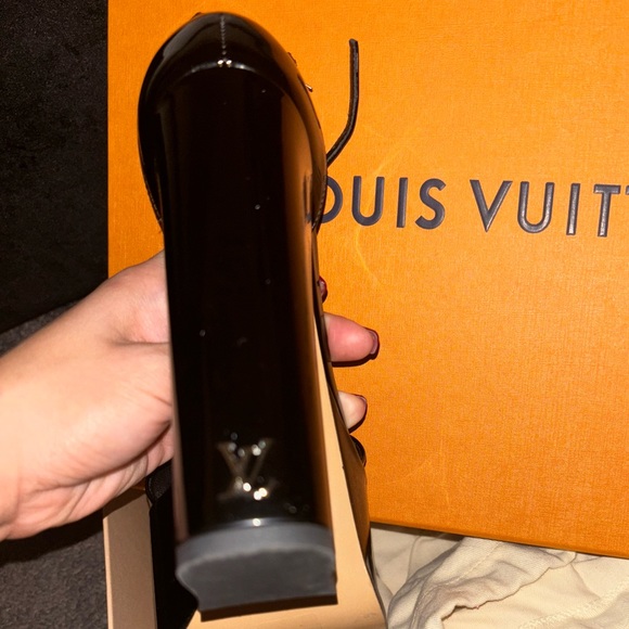 Louis Vuitton platform heels. Barely used - Picture 6 of 7